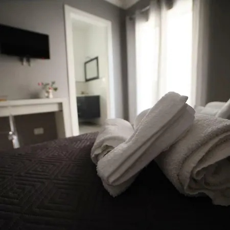 Πανσιόν Cavour37 3*