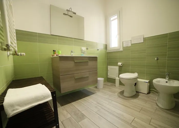 Cavour37 Гостевой дом 3*